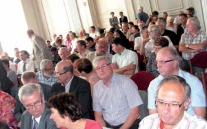 Le 27 août, à l’hôtel de ville de Cambrai, la salle avait fait le plein d’élus et de médias.