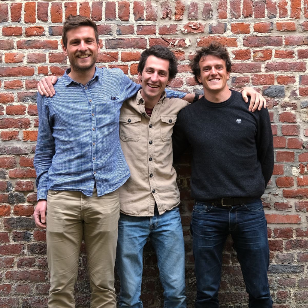 De g. à dr. Nathan Douillard, co-fondateur de «La Virgule», aux côtés de Benoît Gourlet et Maxime Labat.
