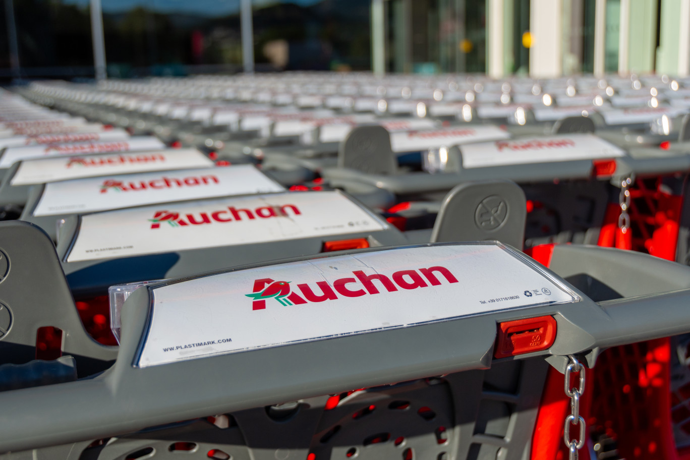 Auchan emploie 57 570 collaborateurs sur 687 points de vente. © HJBC