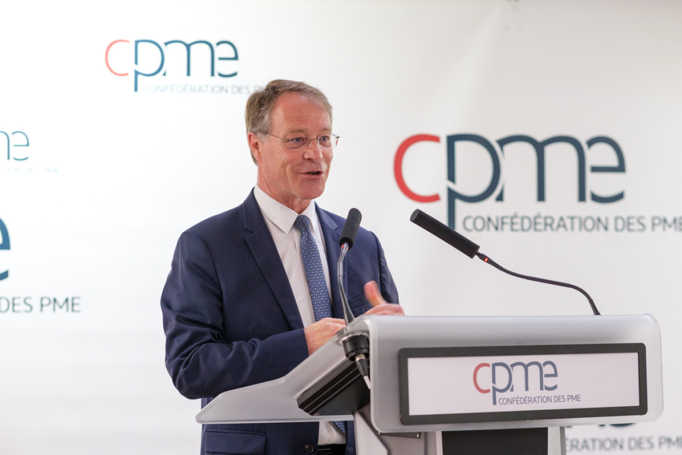 «Il existe de très belles opportunités de développement grâce à la transition écologique», souligne François Asselin, président de la CPME. © Geoffroy Lasne