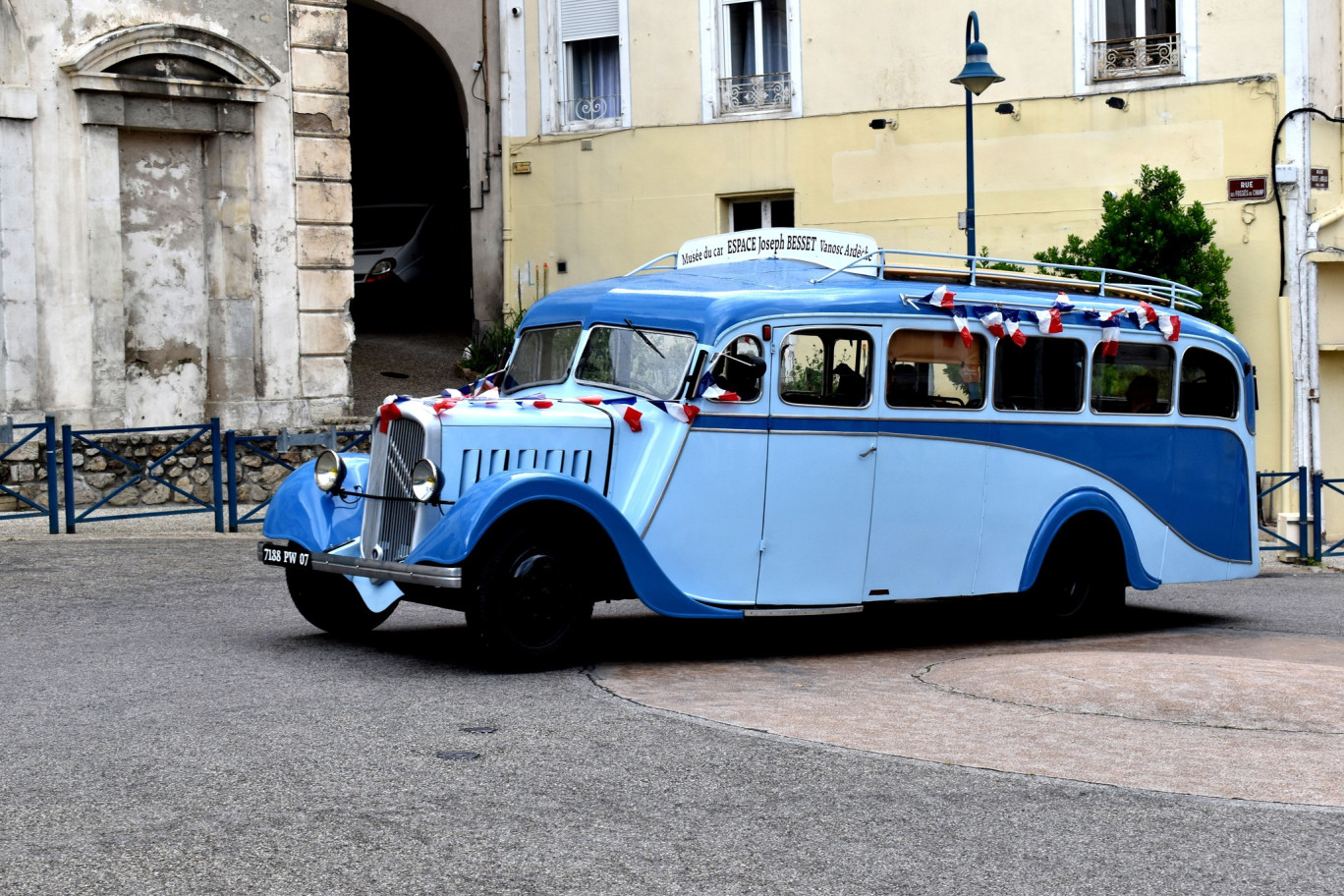 10 000 visiteurs fréquentent, chaque année, le musée du car. 