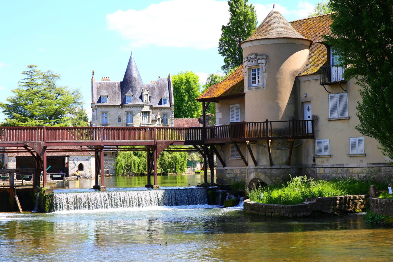 Certains sites liés à l'impressionnisme comme Moret-sur-Loing, très célèbre, connaissent un afflux important de visiteurs. © Elena Skalovskaia