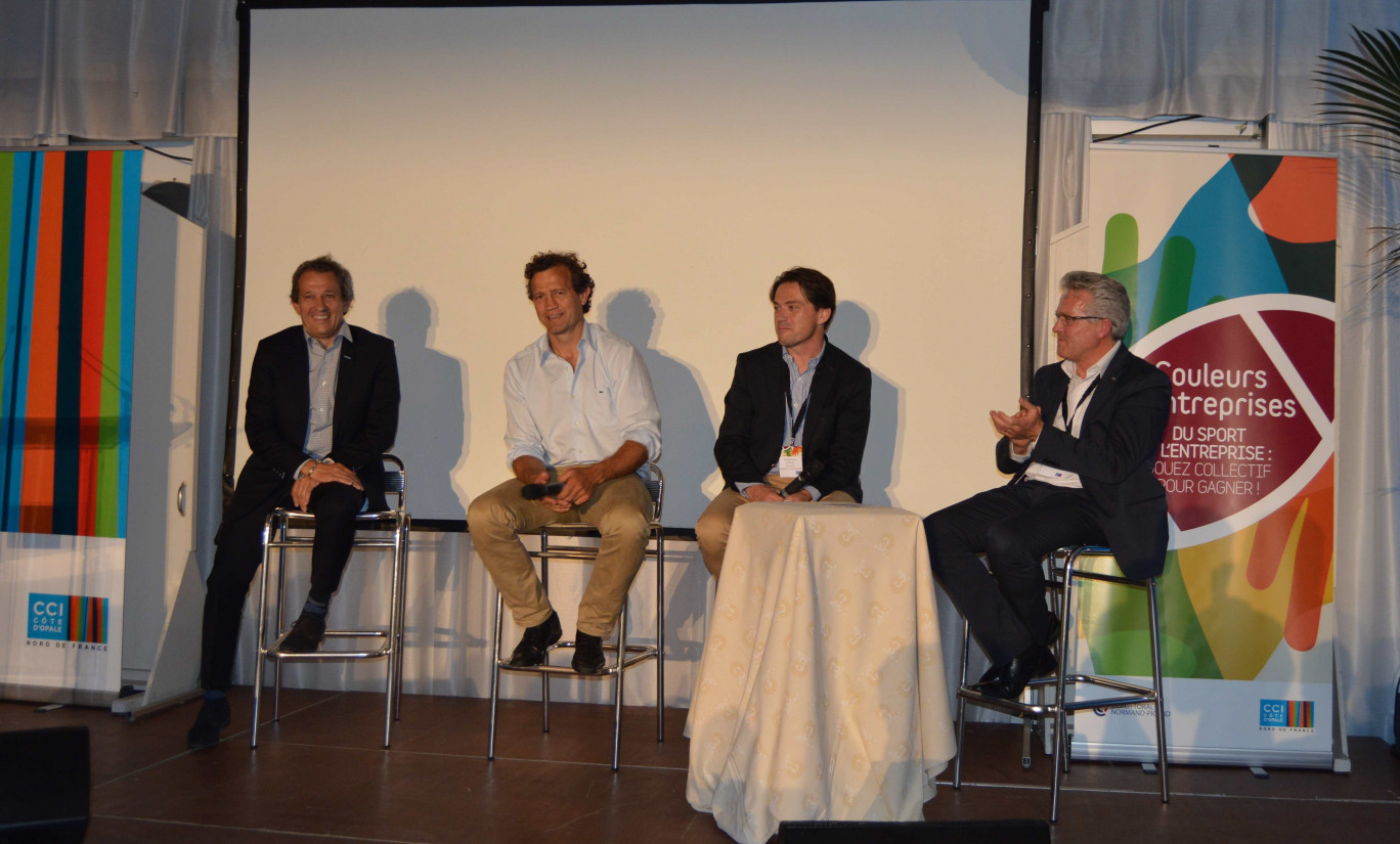 La table-onde a réuni Reynolds Delattre, Fabien Galthié, Xavier Bateman et Philippe Gloriant.