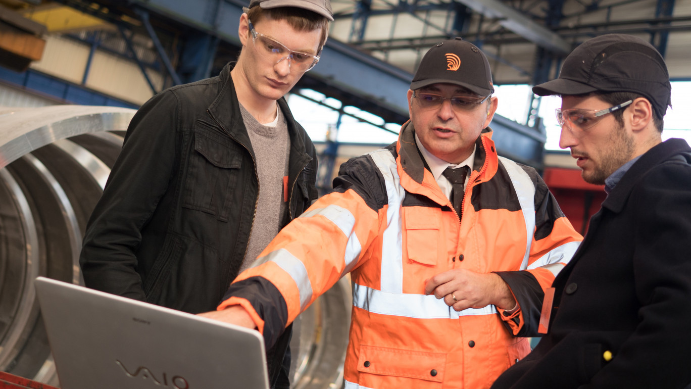 Au travers du projet Centaure, les élèves ingénieurs de polytech et les Compagnons du Devoir accompagnent les TPE/PME de la région dans leurs projets de robotisation. 